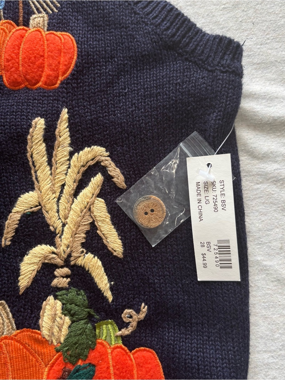 Mandal Bay NWT Harvest Embroidered Knit Vest Pumpkin Cornucopia Size L - Picture 4 of 7